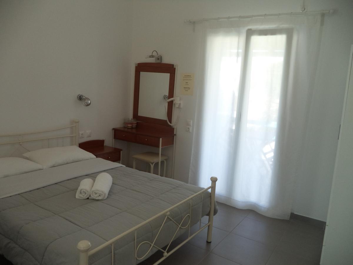 Taxiarchis Studios Agios Georgios  Exterior foto